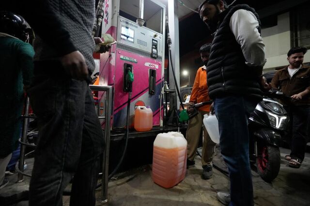 Comissário europeu do Clima admite desconforto com lucros 'ultrajantes' das petrolíferas
