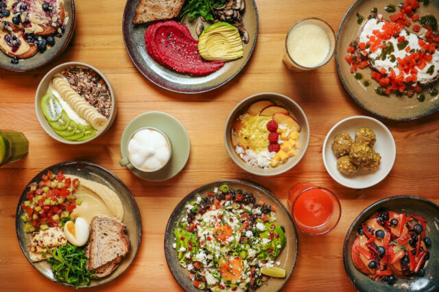 Pequenos-almoços LOCAL comece o dia com energia e consciência