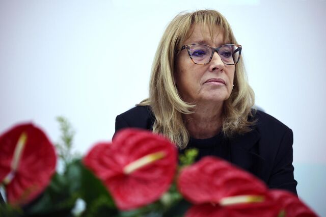 Governo será “sensível” ao calendário de Seguro na lei laboral, diz ministra