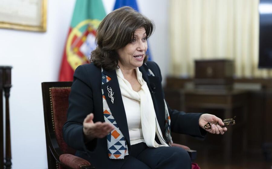 Filipa Urbano Calvão, do Tribunal de Contas, defende o visto prévio em contratos públicos