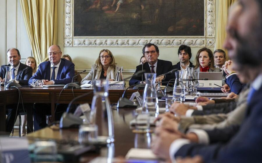 Uma nova reunião, desta vez na sede do Conselho Económico e Social, será marcada “em breve”.