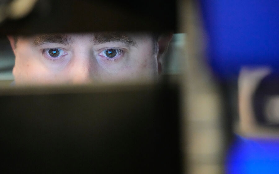 Os mercados financeiros têm vivido dias difíceis devido aos ataques dos EUA e de Israel ao Irão.