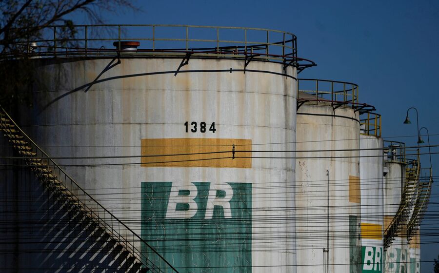 A Petrobras já tinha divulgado em janeiro que, em 2025, produziu uma média de 2,99 milhões de barris de petróleo e gás natural equivalente por dia.