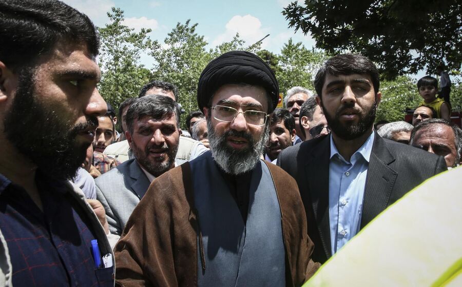 Mojtaba Khamenei, o novo ayatollah do Irão.