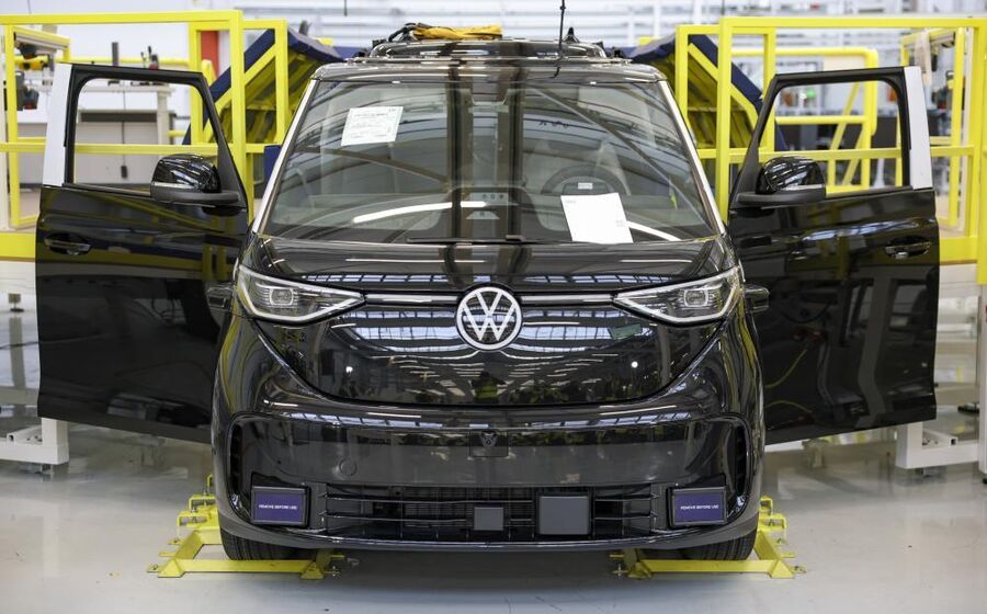 O grupo alemão anunciou igualmente que vai cortar 50.000 postos de trabalho na Alemanha até 2030