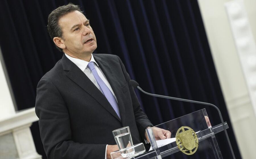 Luís Montenegro apresentou os apoios após reunião do Conselho de Ministros.