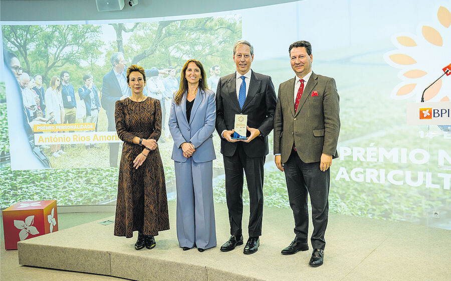 António Rios de Amorim recebeu o Prémio Personalidade do Prémio Nacional de Agricultura e destacou a ambição de um projeto que quer acelerar o ciclo de produção do sobreiro.