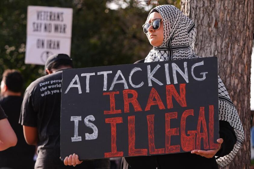 Protestos nos EUA contra a intervenção no Irão