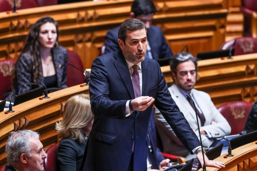 PSD discute 'layoff' com o Governo e promete ação se houver ilegalidades