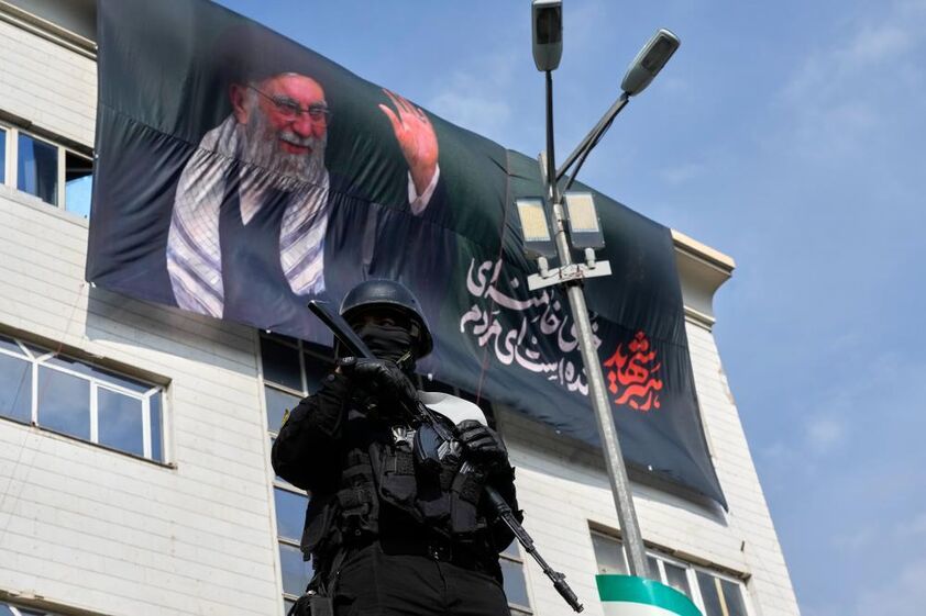 Teerão diz que vários países têm feito contactos para haver uma trégua