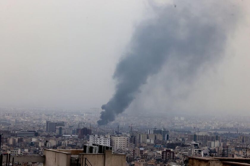 Teerão continua a ser alvo de bombardeamentos