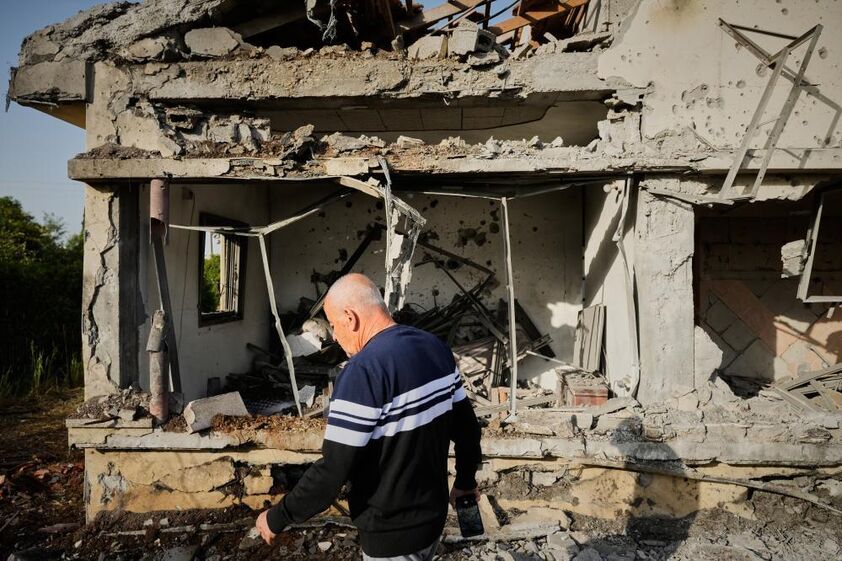 Ataques israelitas no Líbano provocam destruição