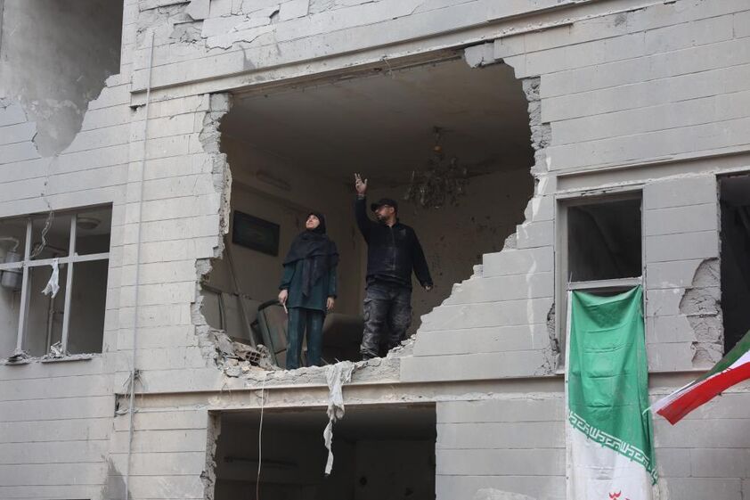 Teerão continua a ser fustigado por ataques