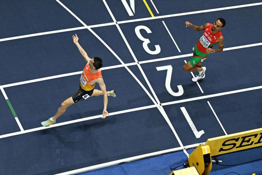 Isaac Nader sagrou-se este domingo vice-campeão mundial dos 1500 metros de pista curta, em Torun, Polónia