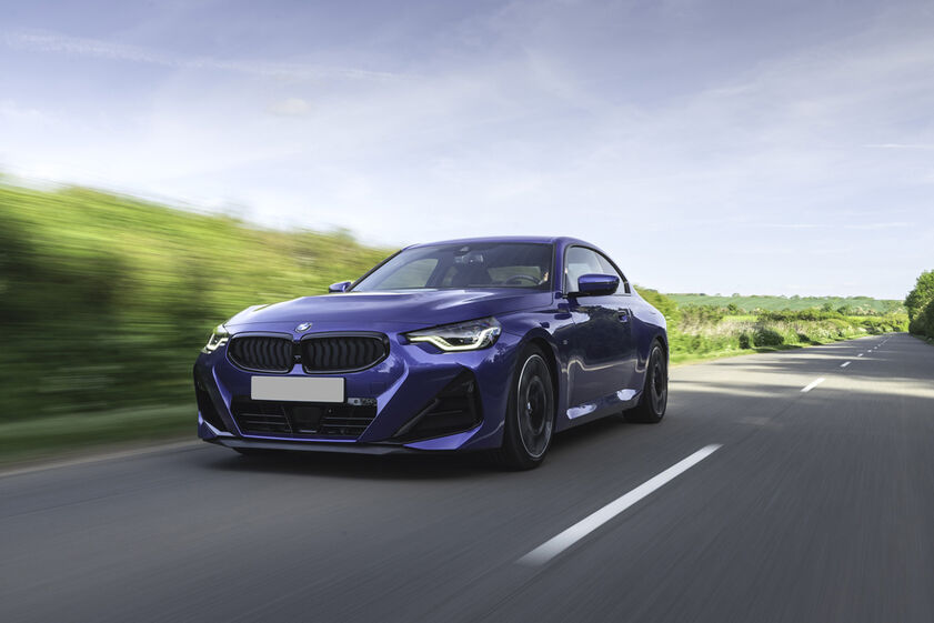 BMW 230i Coupé oferece condução emocional e acessível