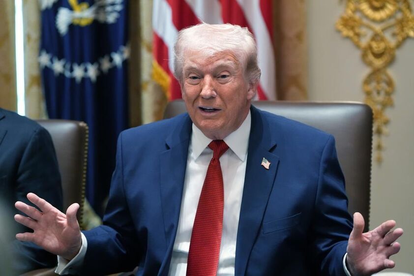 Trump diz que sem acordo os ataques ao Irão vão manter-se.