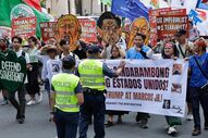 Protesto contra guerr no Irão nas Filipinas.