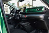 Interior do Renault Twingo E-Tech em Ibiza: citadino prático e divertido