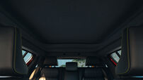 Interior do Renault 4 E-Tech com bancos em pele