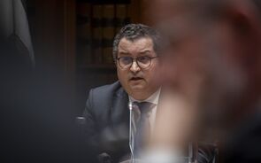 O ministro das Finanças questionou as previsões de Mário Centeno e de Nazaré da Costa Cabral.