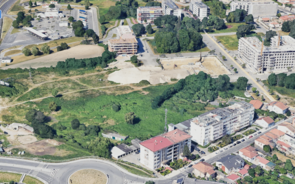 É nestes terrenos, localizados na Quinta da Pícua, em Águas Santas, na Maia, que a Vizta vai construir o Pleno, que terá 380 apartamentos.