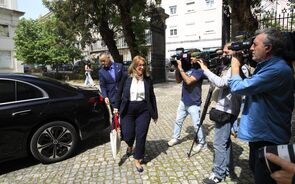 A ministra do Trabalho não identifica os 'dois ou três temas' que separam o Governo da UGT.