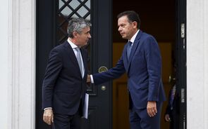 Sondagem: PS volta a liderar com Chega a cair para terceira força política