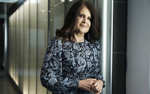 Ana Jacinto, secretária-geral da AHRESP, posa para a câmara