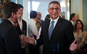 O Presidente da República, António José Seguro, durante um encontro com jovens portugueses que trabalham ou estudam em Espanha.