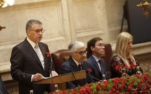 António José Seguro discursa nas cerimónias do 25 de abril.
