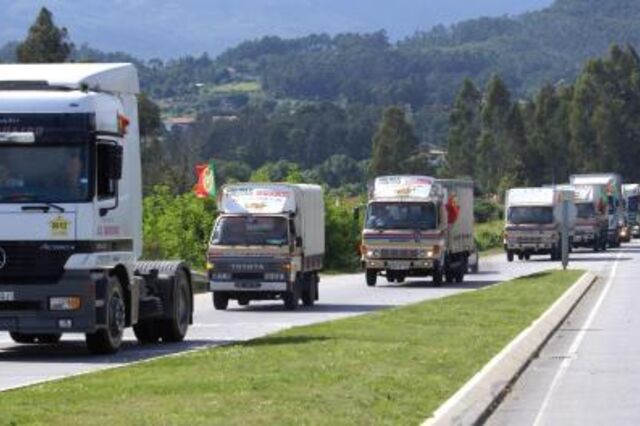 Transportes de mercadorias “desesperados” acenam com marchas lentas e paragens 