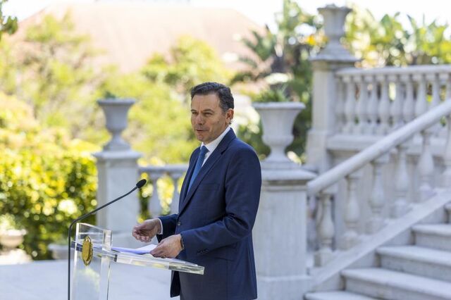 Montenegro avisa oposição que não alinha em 'jogos de semântica ou politiquices estéreis'