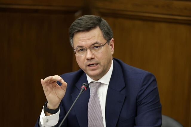 Contratos abaixo de 10 milhões de euros isentos de visto prévio