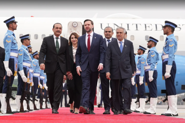 Negociações entre os EUA e o Irão começam no Paquistão