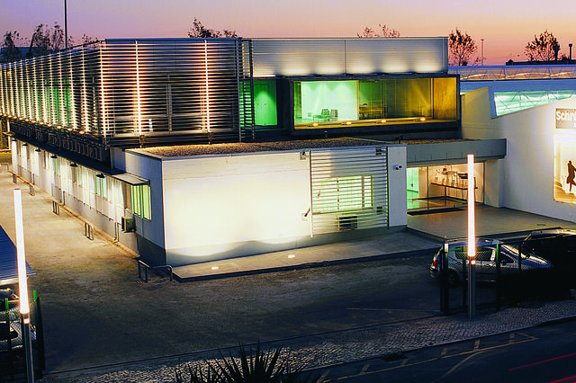 Schréder com 189 trabalhadores em Carnaxide compra austríaca Photinus