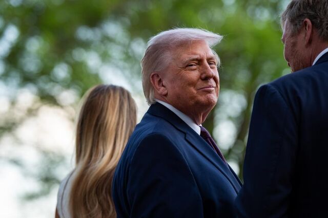 Médio Oriente: Trump assume que Marinha dos EUA age 'como piratas' no Estreito de Ormuz