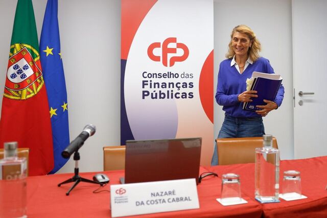 Tempestades e guerra levam CFP a cortar crescimento este ano para 1,6%