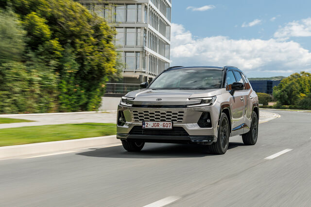 Toyota RAV4. Nova gama totalmente recarregável