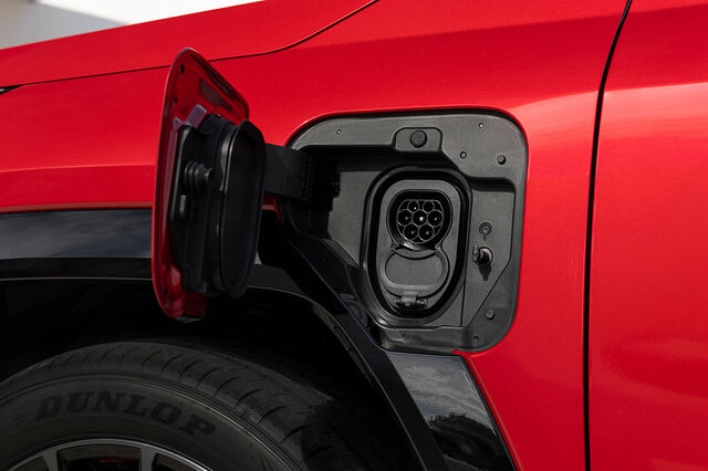 Governo avança com mais 20 milhões para carros elétricos já em maio