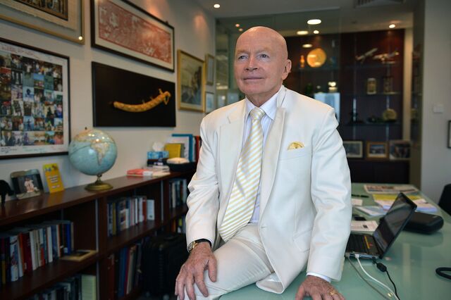 Mark Mobius, pioneiro dos mercados emergentes, morre aos 89 anos