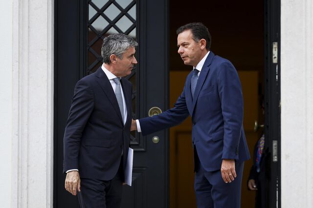 Sondagem: PS volta a liderar com Chega a cair para terceira força política