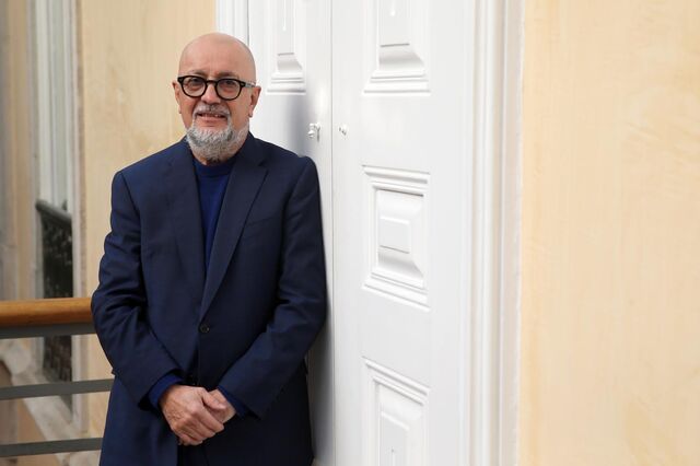 'O ramo de ouro', coleção Nobel e nova chancela Gradiva nos 20 anos da Guerra e Paz