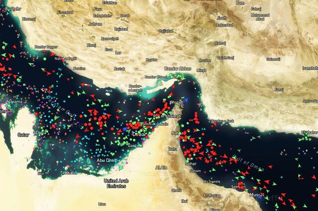 Trump volta a ameaçar destruir 'centrais elétricas e pontes' no Irão mas confirma novas negociações