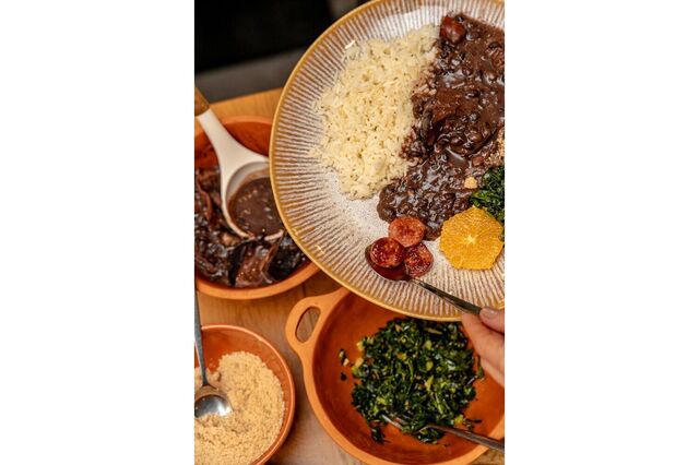 Bem Disposto apresenta novo buffet de Feijoada à Brasileira
