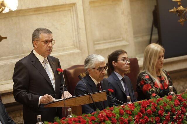 Seguro desafia jovens e defende transparência nos donativos políticos