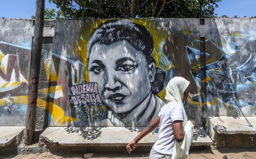 Maputo, Moçambique, Noémia de Sousa, poetisa moçambicana, retratada no mural dos poetas moçambicanos, no histórico bairro da Mafalala, onde nasceu.