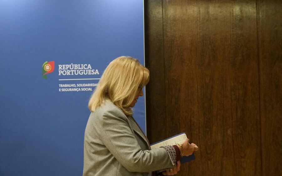 A ministra do Trabalho anunciou para 'breve' uma reunião plenária da Concertação Social.