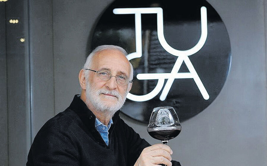 Carlos Macedo e Couto saiu de Portugal em 1981 tendo Macau como destino. 