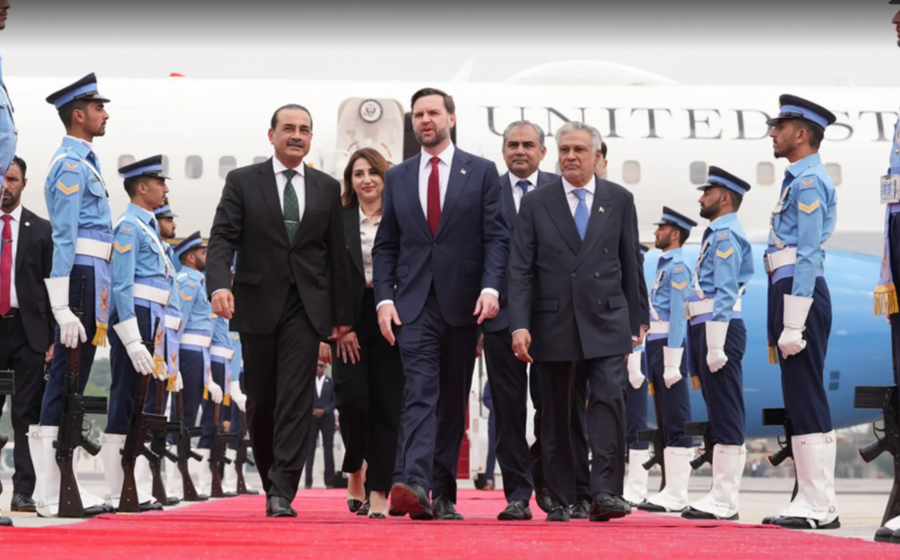 Delegação dos EUA chega ao Paquistão para negociações com o Irão.