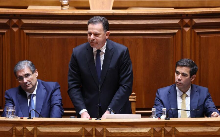 O primeiro-ministro, Luís Montenegro, no debate quinzenal.